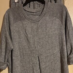 Women’s 2 pce pant set L/XL the top is dramatic long tunic w-a high slit & pants